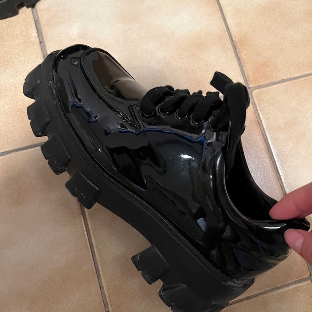 Fashion shoes